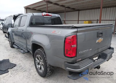 2020 Chevrolet Colorado 4Wd Long Box Z71 z USA, uszkodzony, nr VIN 1GCGTDEN4L1191843